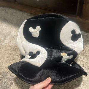 Disneyland Mickey Mouse hat